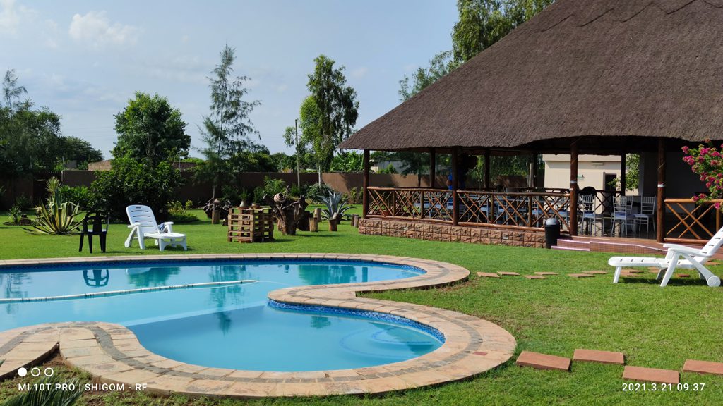 Piscina e Pavilhão